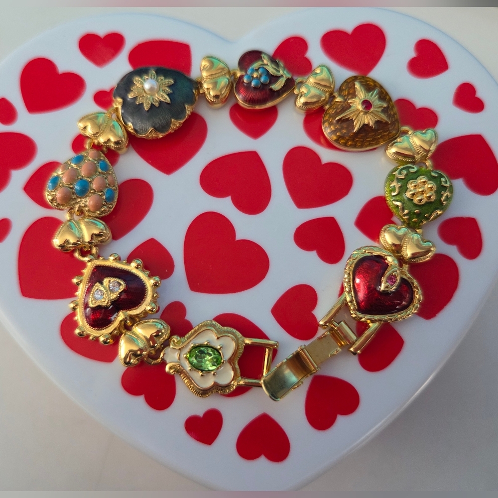 Rare And Vintage Joan Rivers Multicolor Hearts Bracelet